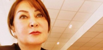 Əfsanə Sevigin: Qadının səsini basqılar və qadağalarla boğa bilmirlər