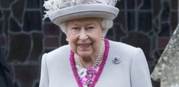 Kraliça II Yelizaveta Brexit məsələsini həll etdi