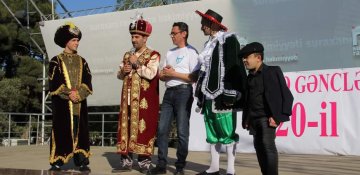 Bakı Uşaq və Gənclər Teatrı “20 il 20000 addım” adlı tədbir keçirib