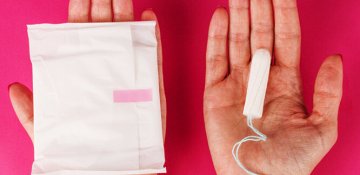 Şotlandiyada qadın tampon və bezləri pulsuz olacaq 