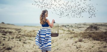 Qadınlar üçün münasibət tezisləri: sevən kişi sizi heç kimə dəyişmir