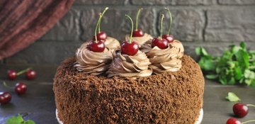 Badam likörlü “kappuçino” tortu